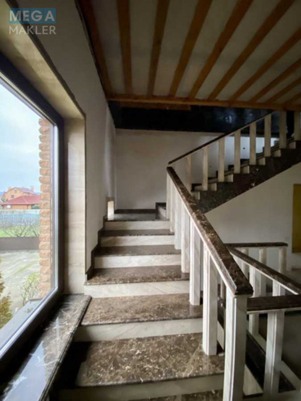 Продаж дома, 3&nbsp;поверху, 422&nbsp;кв.м, 6&nbsp;кімнат, ділянка 10&nbsp;соток, <a class="location-link" href="/gnedin/" title="Недвижимость Гнідін">Гнідин</a>, Зарічна (изображение 12)