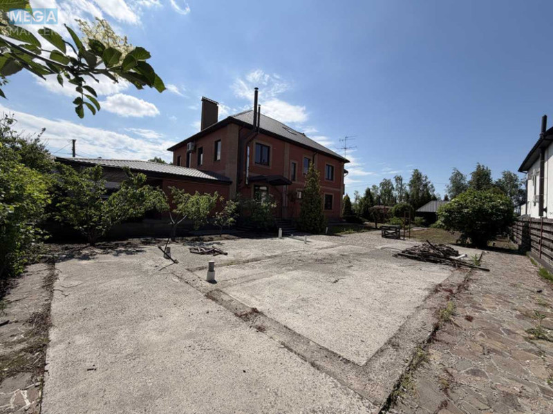 Продаж дома, 3&nbsp;поверху, 422&nbsp;кв.м, 6&nbsp;кімнат, ділянка 10&nbsp;соток, <a class="location-link" href="/gnedin/" title="Недвижимость Гнідін">Гнідин</a>, Зарічна (изображение 21)