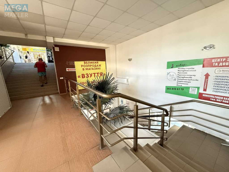 Оренда комерційної нерухомості, 302&nbsp;кв.м, под магазин, <a class="location-link" href="/kiev/" title="Недвижимость Київ">Київ</a>, <a class="location-link" href="/kiev/obolonskij/" title="Недвижимость Оболонський район">Оболонський р-н</a>, Литовский просп., 4А (изображение 10)