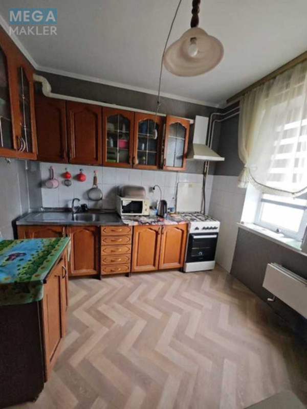 Продаж 2 кімнатної квартири (54/30/8), 10 пов. 10 пов. будинку, <a class="location-link" href="/kiev/" title="Недвижимость Київ">Київ</a>, <a class="location-link" href="/kiev/darnickij/" title="Недвижимость Дарницький район">Дарницький р-н</a>, Урлівська вул., 1/8 (изображение 2)