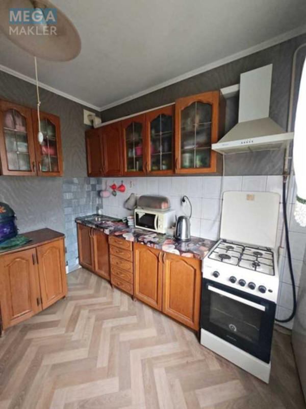 Продаж 2 кімнатної квартири (54/30/8), 10 пов. 10 пов. будинку, <a class="location-link" href="/kiev/" title="Недвижимость Київ">Київ</a>, <a class="location-link" href="/kiev/darnickij/" title="Недвижимость Дарницький район">Дарницький р-н</a>, Урлівська вул., 1/8 (изображение 3)