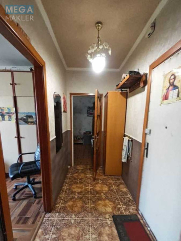 Продаж 2 кімнатної квартири (54/30/8), 10 пов. 10 пов. будинку, <a class="location-link" href="/kiev/" title="Недвижимость Київ">Київ</a>, <a class="location-link" href="/kiev/darnickij/" title="Недвижимость Дарницький район">Дарницький р-н</a>, Урлівська вул., 1/8 (изображение 9)