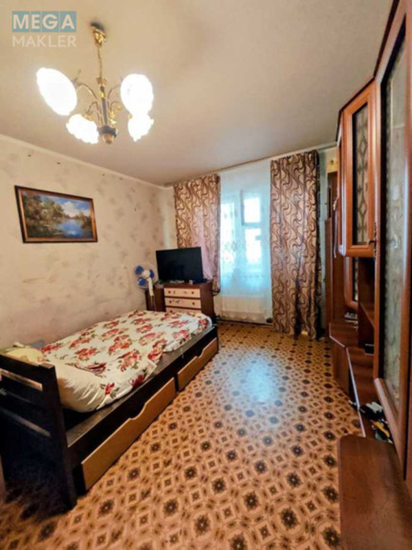 Продаж 2 кімнатної квартири (54/30/8), 10 пов. 10 пов. будинку, <a class="location-link" href="/kiev/" title="Недвижимость Київ">Київ</a>, <a class="location-link" href="/kiev/darnickij/" title="Недвижимость Дарницький район">Дарницький р-н</a>, Урлівська вул., 1/8 (изображение 12)