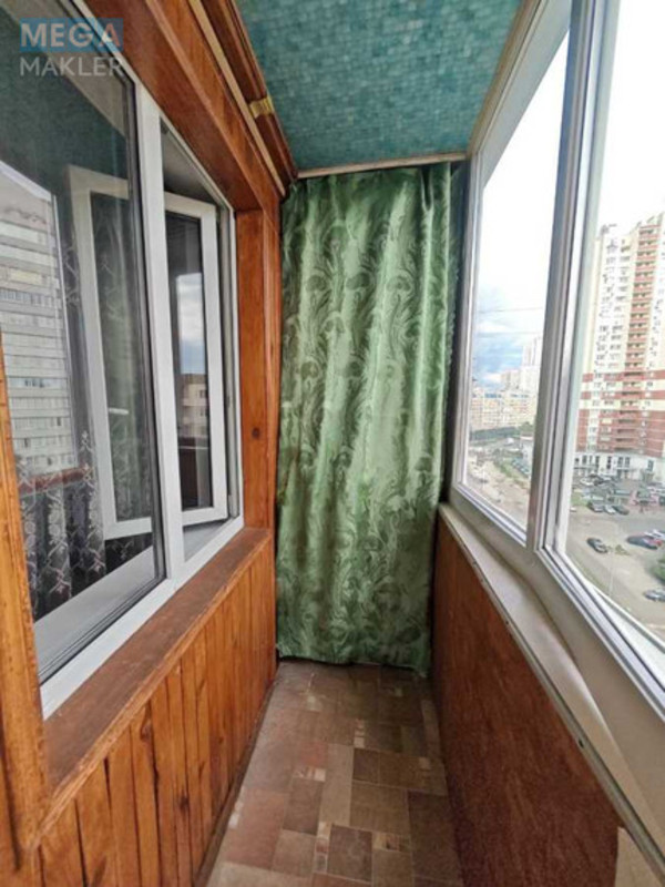 Продаж 2 кімнатної квартири (54/30/8), 10 пов. 10 пов. будинку, <a class="location-link" href="/kiev/" title="Недвижимость Київ">Київ</a>, <a class="location-link" href="/kiev/darnickij/" title="Недвижимость Дарницький район">Дарницький р-н</a>, Урлівська вул., 1/8 (изображение 15)