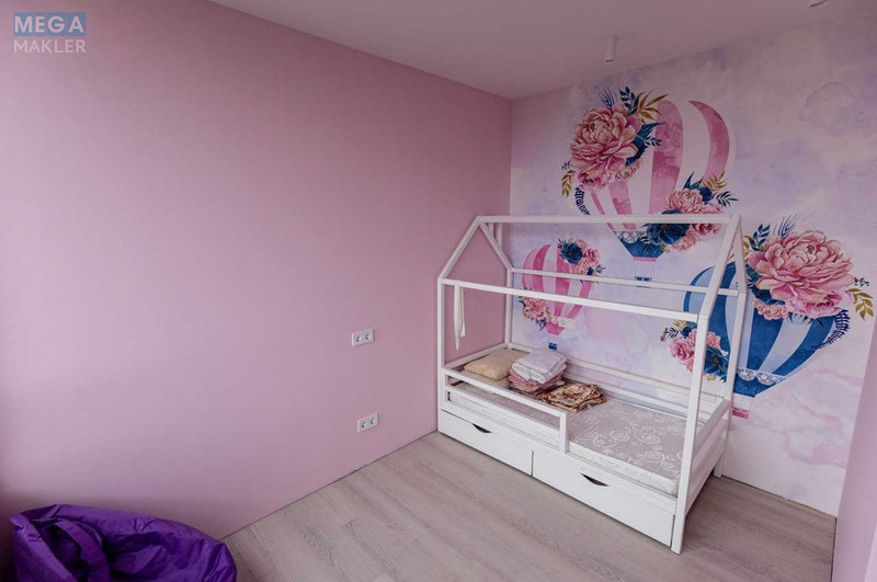 Оренда 3 кімнатної квартири, <a class="location-link" href="/kiev/" title="Недвижимость Київ">Київ</a>, <a class="location-link" href="/kiev/shevchenkovskij/" title="Недвижимость Шевченківський район">Шевченківський р-н</a>, Салютная ул., 2 (изображение 3)