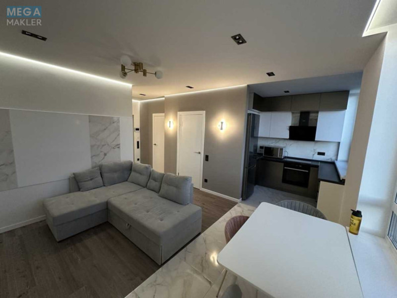 Оренда 3 кімнатної квартири, <a class="location-link" href="/kiev/" title="Недвижимость Київ">Київ</a>, <a class="location-link" href="/kiev/shevchenkovskij/" title="Недвижимость Шевченківський район">Шевченківський р-н</a>, Салютная ул., 2 (изображение 7)