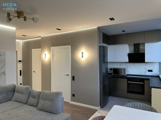 Оренда 3 кімнатної квартири, <a class="location-link" href="/kiev/" title="Недвижимость Київ">Київ</a>, <a class="location-link" href="/kiev/shevchenkovskij/" title="Недвижимость Шевченківський район">Шевченківський р-н</a>, Салютная ул., 2 (изображение 16)