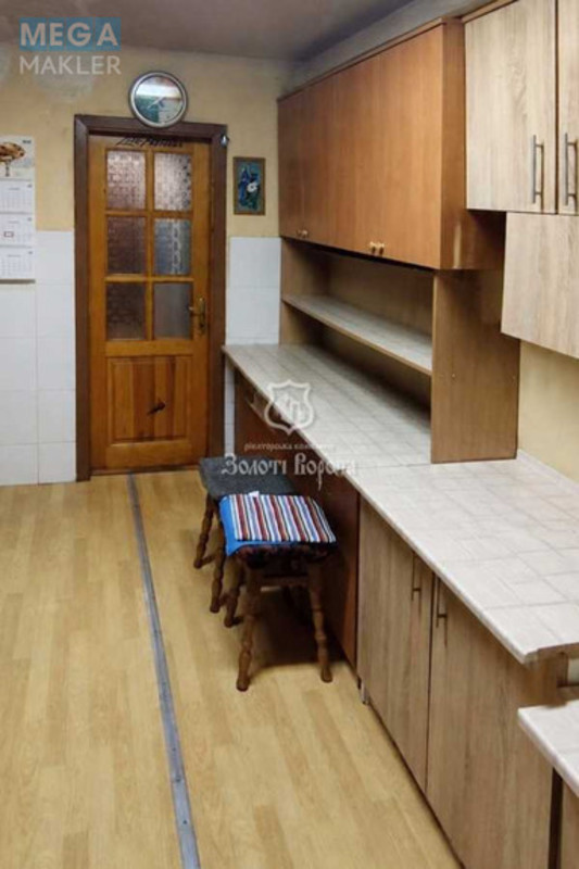 Продаж 5 кімнатної квартири (23/?/?), 3 пов. 5 пов. будинку, <a class="location-link" href="/kiev/" title="Недвижимость Київ">Київ</a>, <a class="location-link" href="/kiev/dneprovskij/" title="Недвижимость Дніпровський район">Дніпровський р-н</a>, Тампере вул., 10 (изображение 6)