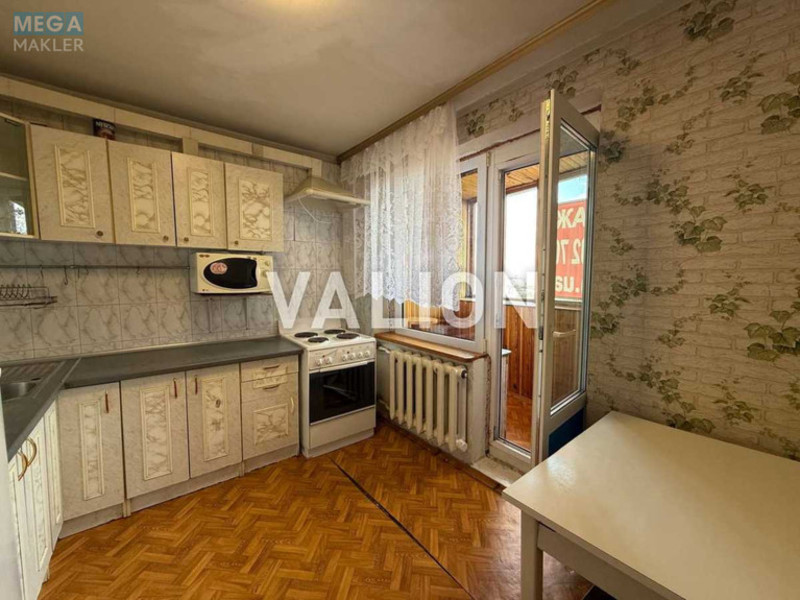 Продаж 1 кімнатної квартири (33/16/8), 16 пов. 16 пов. будинку, <a class="location-link" href="/kiev/" title="Недвижимость Київ">Київ</a>, <a class="location-link" href="/kiev/dneprovskij/" title="Недвижимость Дніпровський район">Дніпровський р-н</a>, Радужная ул., 17А (изображение 4)