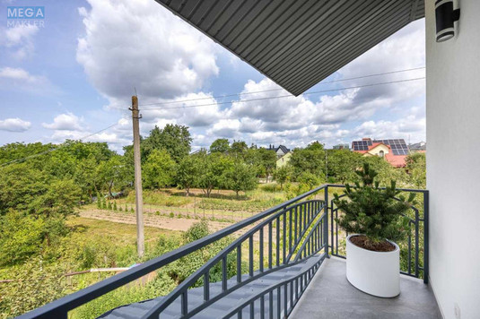 Продаж дома, 2&nbsp;поверху, 183&nbsp;кв.м, 4&nbsp;кімнати, ділянка 2,32&nbsp;сотки, <a class="location-link" href="/lviv/" title="Недвижимость Львів">Львів</a>, <a class="location-link" href="/lviv/frankovskij/" title="Недвижимость Франківський район">Франківський р-н</a>, Землеробна, 71 (изображение 11)