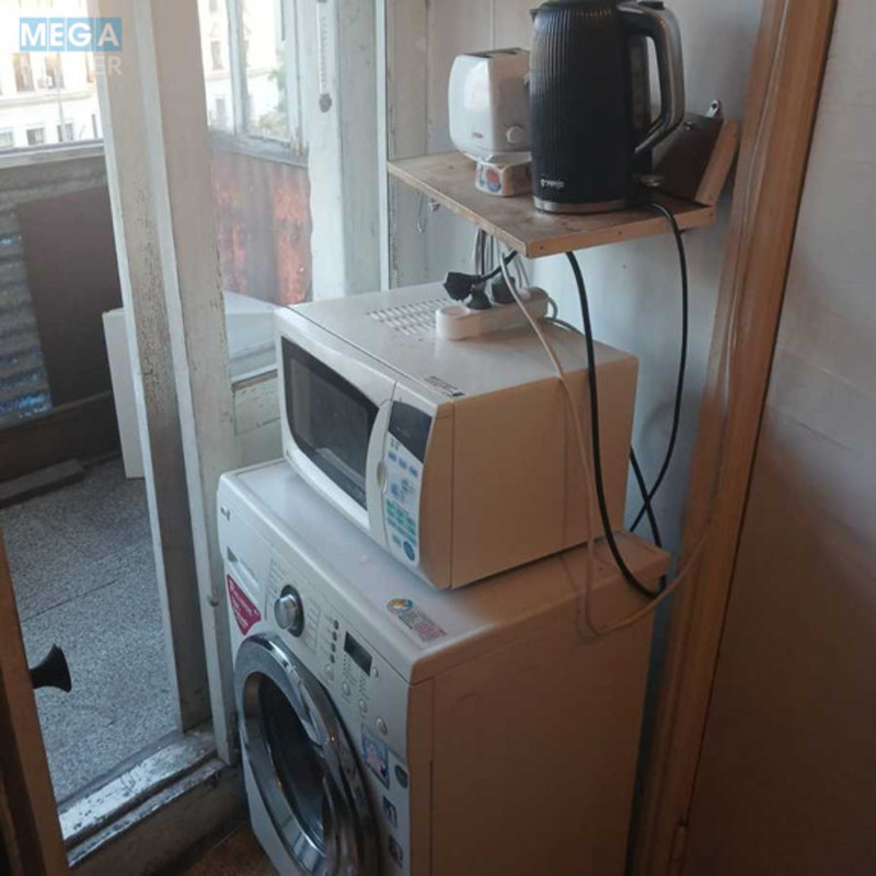 Продаж 2 кімнатної квартири (41/26/6), 4 пов. 4 пов. будинку, <a class="location-link" href="/kiev/" title="Недвижимость Київ">Київ</a>, <a class="location-link" href="/kiev/pecherskij/" title="Недвижимость Печерський район">Печерський р-н</a>, Івана Мазепи вул., 16-18/29 (изображение 5)