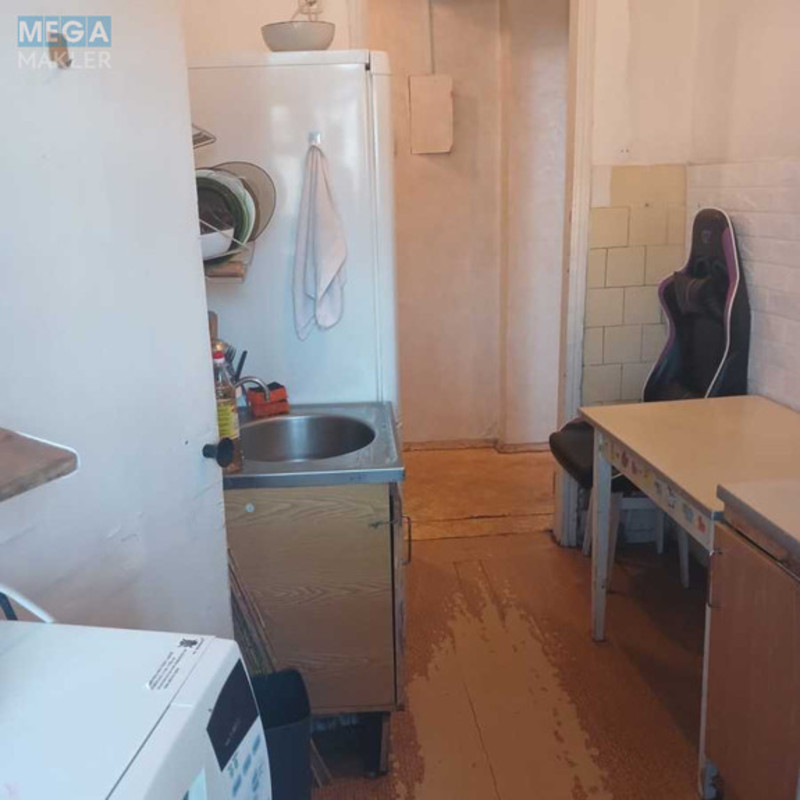 Продаж 2 кімнатної квартири (41/26/6), 4 пов. 4 пов. будинку, <a class="location-link" href="/kiev/" title="Недвижимость Київ">Київ</a>, <a class="location-link" href="/kiev/pecherskij/" title="Недвижимость Печерський район">Печерський р-н</a>, Івана Мазепи вул., 16-18/29 (изображение 6)