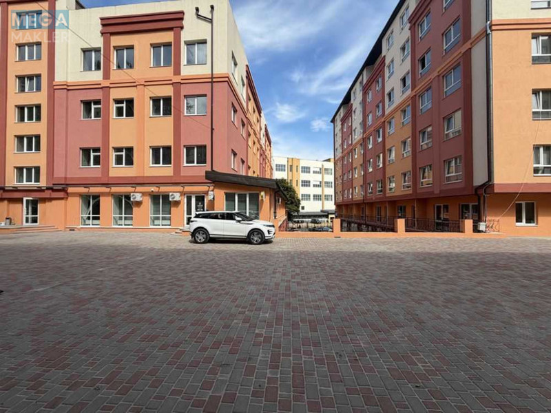 Продаж комерційної нерухомості, 47,70&nbsp;кв.м, под офис, <a class="location-link" href="/kiev/" title="Недвижимость Київ">Київ</a>, <a class="location-link" href="/kiev/shevchenkovskij/" title="Недвижимость Шевченківський район">Шевченківський р-н</a>, Глубочицкая ул., 17 (изображение 2)