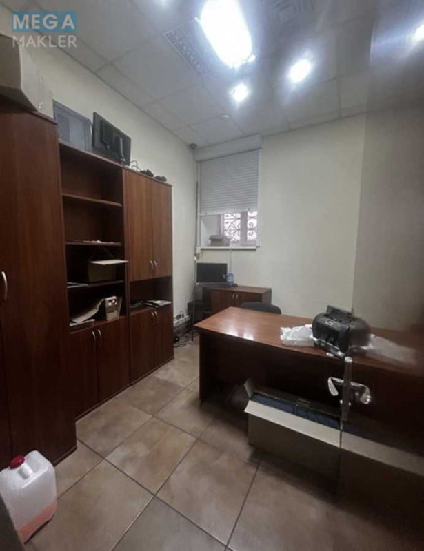 Оренда окремої будівлі/побудови, 200&nbsp;кв.м, <a class="location-link" href="/kiev/" title="Недвижимость Київ">Київ</a>, <a class="location-link" href="/kiev/pecherskij/" title="Недвижимость Печерський район">Печерський р-н</a>, Шота Руставелі вул., 21 (изображение 7)