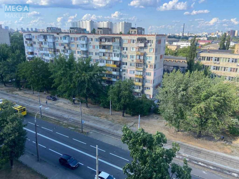 Оренда 3 кімнатної квартири, <a class="location-link" href="/kiev/" title="Недвижимость Київ">Київ</a>, <a class="location-link" href="/kiev/podolskij/" title="Недвижимость Подільський район">Подільський р-н</a>, Кирилівська вул., 117 (изображение 18)