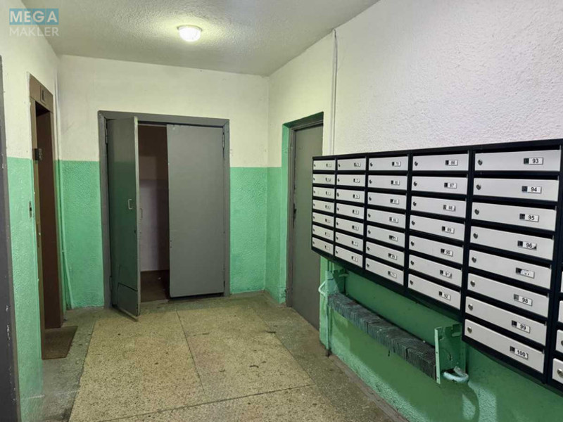 Продаж 3 кімнатної квартири (73/42/8), 3 пов. 16 пов. будинку, <a class="location-link" href="/kiev/" title="Недвижимость Київ">Київ</a>, <a class="location-link" href="/kiev/solomenskij/" title="Недвижимость Солом'янський район">Солом'янський р-н</a>, Вадима Гетьмана вул., 40 (изображение 19)