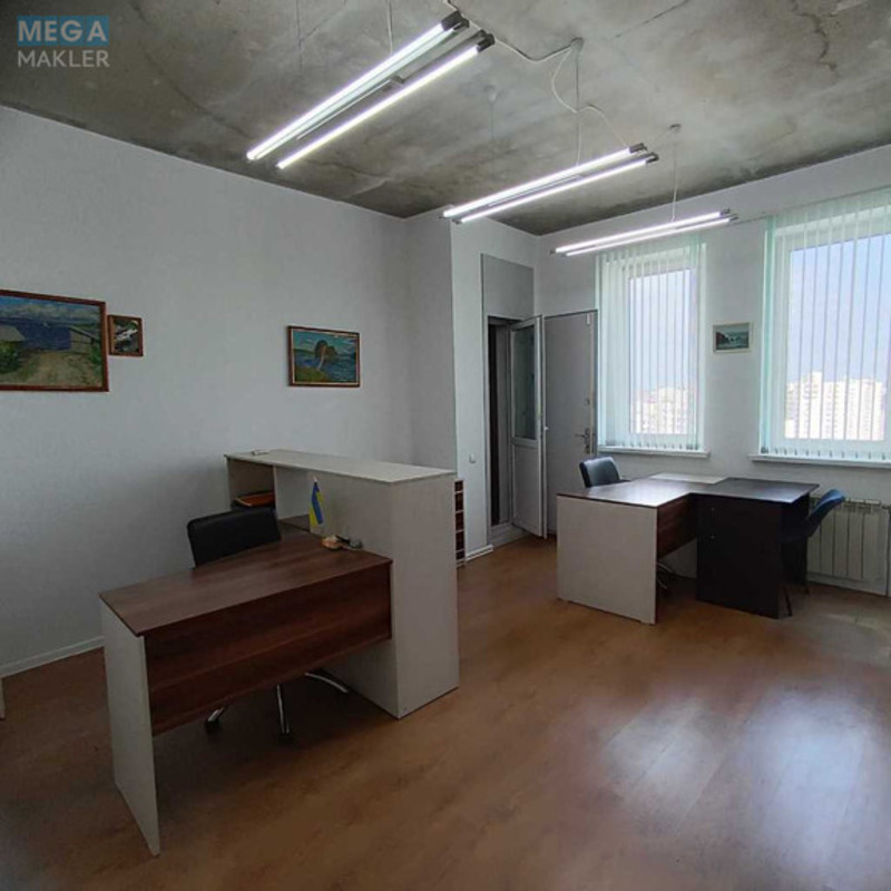 Оренда комерційної нерухомості, 80&nbsp;кв.м, под офис, <a class="location-link" href="/kiev/" title="Недвижимость Київ">Київ</a>, <a class="location-link" href="/kiev/darnickij/" title="Недвижимость Дарницький район">Дарницький р-н</a>, Елизаветы Чавдар ул., 1 (изображение 2)