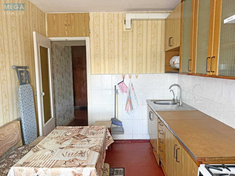 Оренда 1 кімнатної квартири, <a class="location-link" href="/kiev/" title="Недвижимость Київ">Київ</a>, <a class="location-link" href="/kiev/obolonskij/" title="Недвижимость Оболонський район">Оболонський р-н</a>, Автозаводская ул., 93 (изображение 7)
