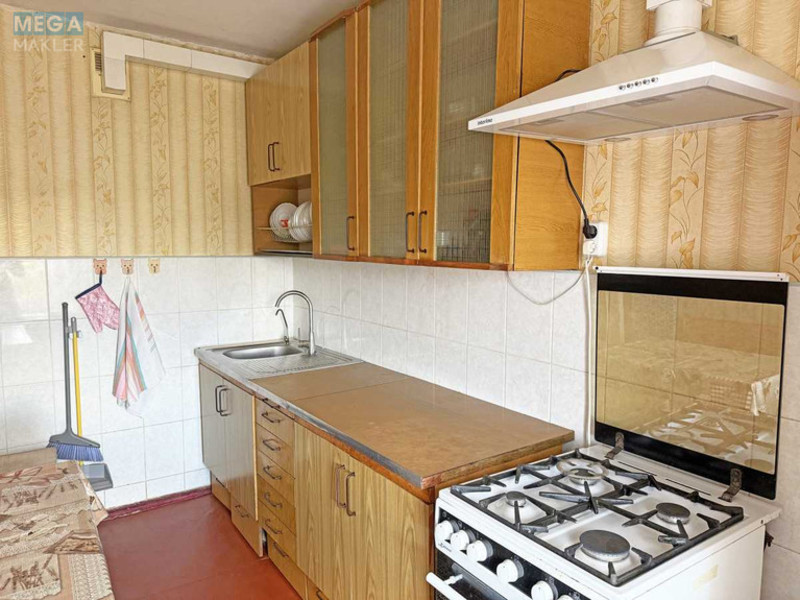 Оренда 1 кімнатної квартири, <a class="location-link" href="/kiev/" title="Недвижимость Київ">Київ</a>, <a class="location-link" href="/kiev/obolonskij/" title="Недвижимость Оболонський район">Оболонський р-н</a>, Автозаводская ул., 93 (изображение 8)