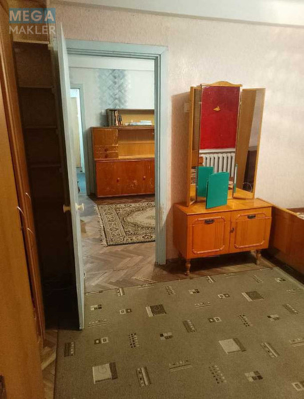 Продаж 2 кімнатної квартири (47/30/6), 1 пов. 5 пов. будинку, <a class="location-link" href="/kiev/" title="Недвижимость Київ">Київ</a>, <a class="location-link" href="/kiev/shevchenkovskij/" title="Недвижимость Шевченківський район">Шевченківський р-н</a>, Салютна вул., 29а (изображение 4)