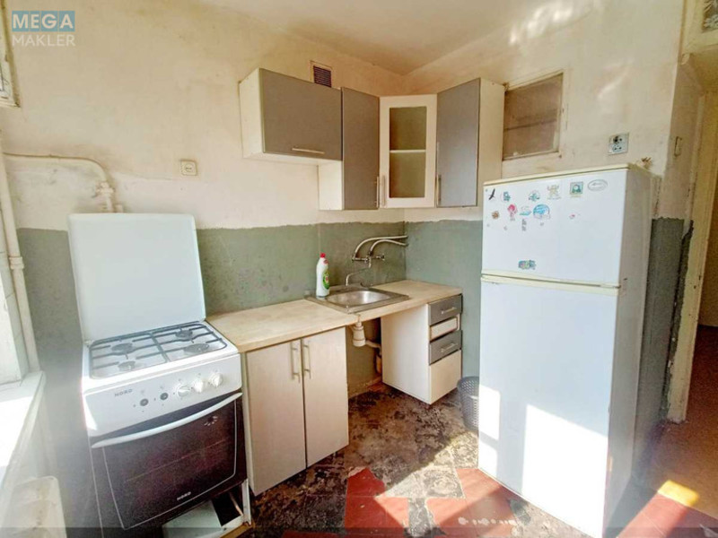 Продаж 2 кімнатної квартири (43/27/7), 5 пов. 5 пов. будинку, <a class="location-link" href="/kiev/" title="Недвижимость Київ">Київ</a>, <a class="location-link" href="/kiev/solomenskij/" title="Недвижимость Солом'янський район">Солом'янський р-н</a>, Вацлава Гавела бульв., 79 (изображение 13)