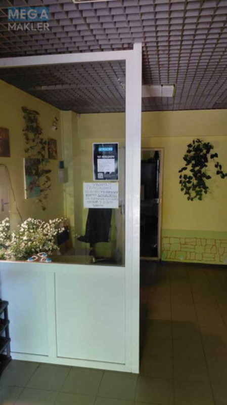 Оренда комерційної нерухомості, 180&nbsp;кв.м, под магазин, <a class="location-link" href="/kiev/" title="Недвижимость Київ">Київ</a>, <a class="location-link" href="/kiev/goloseevskij/" title="Недвижимость Голосіївський район">Голосіївський р-н</a>, Саксаганского ул., 67 (изображение 14)