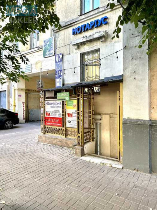 Оренда окремої будівлі/побудови, 100&nbsp;кв.м, <a class="location-link" href="/kiev/" title="Недвижимость Київ">Київ</a>, <a class="location-link" href="/kiev/pecherskij/" title="Недвижимость Печерський район">Печерський р-н</a>, Івана Мазепи вул., 14 (изображение 23)
