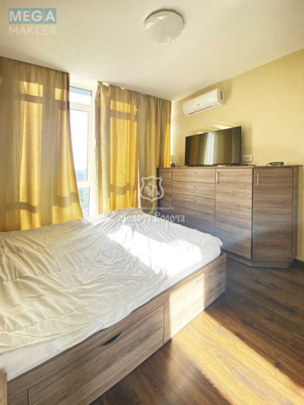 Продаж 3 кімнатної квартири (75/38/10), 25 пов. 26 пов. будинку, <a class="location-link" href="/kiev/" title="Недвижимость Київ">Київ</a>, <a class="location-link" href="/kiev/svyatoshinskij/" title="Недвижимость Святошинський район">Святошинський р-н</a>, Львівська вул., 15 (изображение 6)