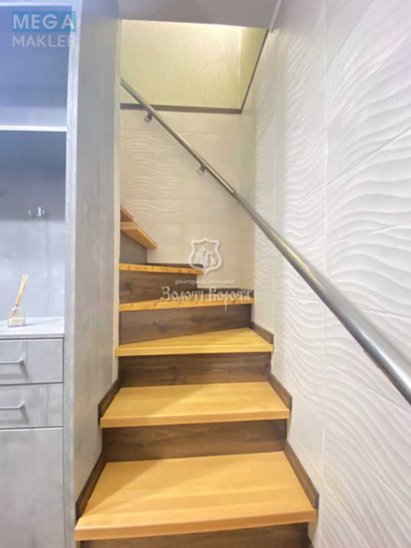 Продаж 3 кімнатної квартири (75/38/10), 25 пов. 26 пов. будинку, <a class="location-link" href="/kiev/" title="Недвижимость Київ">Київ</a>, <a class="location-link" href="/kiev/svyatoshinskij/" title="Недвижимость Святошинський район">Святошинський р-н</a>, Львівська вул., 15 (изображение 21)