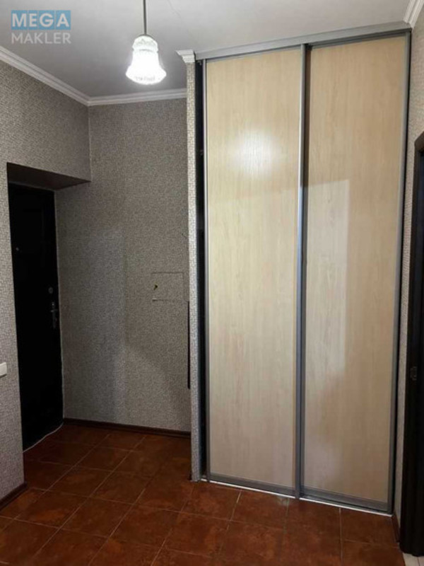 Продаж 1 кімнатної квартири (45,6/?/12,8), 3 пов. 4 пов. будинку, <a class="location-link" href="/gora/" title="Недвижимость Гора">Гора</a>, Центральна, 30б (изображение 6)