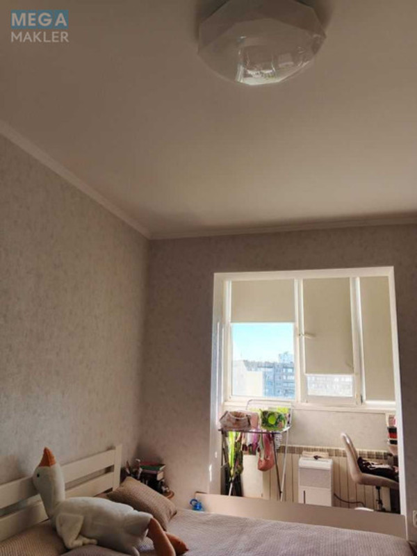 Продаж 1 кімнатної квартири (33/?/7), 9 пов. 9 пов. будинку, <a class="location-link" href="/kiev/" title="Недвижимость Київ">Київ</a>, <a class="location-link" href="/kiev/svyatoshinskij/" title="Недвижимость Святошинський район">Святошинський р-н</a>, Жмеринська вул., 36 (изображение 2)