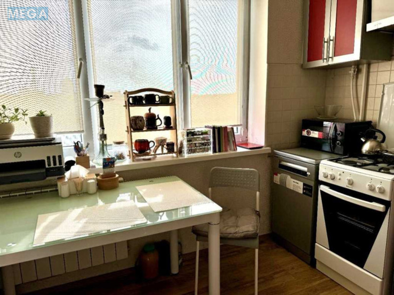 Продаж 1 кімнатної квартири (33/?/7), 9 пов. 9 пов. будинку, <a class="location-link" href="/kiev/" title="Недвижимость Київ">Київ</a>, <a class="location-link" href="/kiev/svyatoshinskij/" title="Недвижимость Святошинський район">Святошинський р-н</a>, Жмеринська вул., 36 (изображение 7)