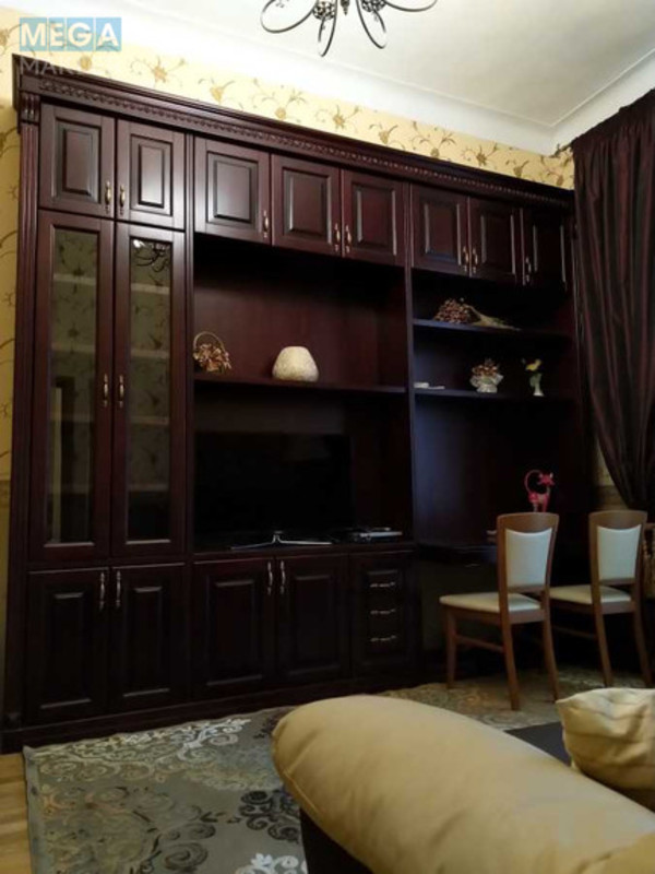 Продаж 3 кімнатної квартири (80/55/11), 4 пов. 4 пов. будинку, <a class="location-link" href="/kiev/" title="Недвижимость Київ">Київ</a>, <a class="location-link" href="/kiev/pecherskij/" title="Недвижимость Печерський район">Печерський р-н</a>, Велика Васильківська вул., 79 (изображение 7)