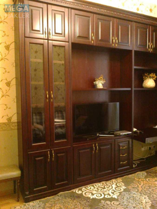 Продаж 3 кімнатної квартири (80/55/11), 4 пов. 4 пов. будинку, <a class="location-link" href="/kiev/" title="Недвижимость Київ">Київ</a>, <a class="location-link" href="/kiev/pecherskij/" title="Недвижимость Печерський район">Печерський р-н</a>, Велика Васильківська вул., 79 (изображение 10)
