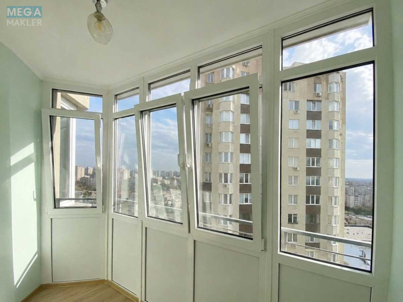 Продаж 2 кімнатної квартири (73,1/37,1/14), 21 пов. 24 пов. будинку, <a class="location-link" href="/kiev/" title="Недвижимость Київ">Київ</a>, <a class="location-link" href="/kiev/desnyanskij/" title="Недвижимость Деснянський район">Деснянський р-н</a>, Градинська вул., 3 (изображение 4)