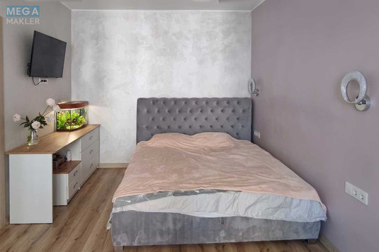 Продаж 2 кімнатної квартири (73,1/37,1/14), 21 пов. 24 пов. будинку, <a class="location-link" href="/kiev/" title="Недвижимость Київ">Київ</a>, <a class="location-link" href="/kiev/desnyanskij/" title="Недвижимость Деснянський район">Деснянський р-н</a>, Градинська вул., 3 (изображение 7)