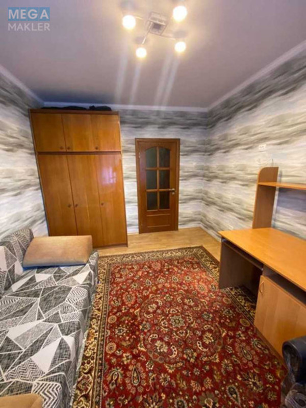 Оренда 3 кімнатної квартири, <a class="location-link" href="/kiev/" title="Недвижимость Київ">Київ</a>, <a class="location-link" href="/kiev/goloseevskij/" title="Недвижимость Голосіївський район">Голосіївський р-н</a>, Академіка Заболотного вул., 96 (изображение 3)