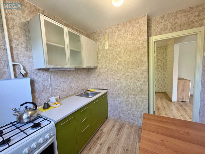 Продаж 1 кімнатної квартири (33/17/6), 2 пов. 5 пов. будинку, <a class="location-link" href="/kiev/" title="Недвижимость Київ">Київ</a>, <a class="location-link" href="/kiev/solomenskij/" title="Недвижимость Солом'янський район">Солом'янський р-н</a>, Вацлава Гавела бульв., 40 (изображение 9)
