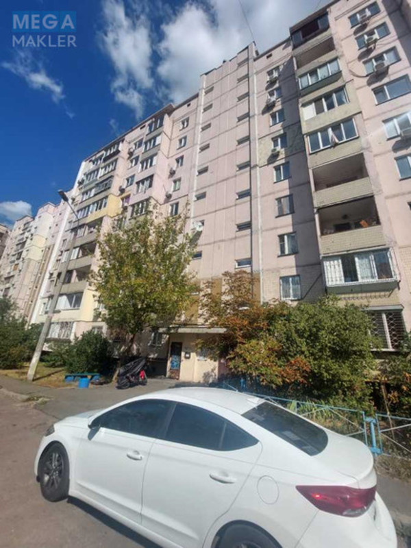 Оренда 1 кімнатної квартири, <a class="location-link" href="/kiev/" title="Недвижимость Київ">Київ</a>, <a class="location-link" href="/kiev/darnickij/" title="Недвижимость Дарницький район">Дарницький р-н</a>, Ларисы Руденко ул., 8 (изображение 10)