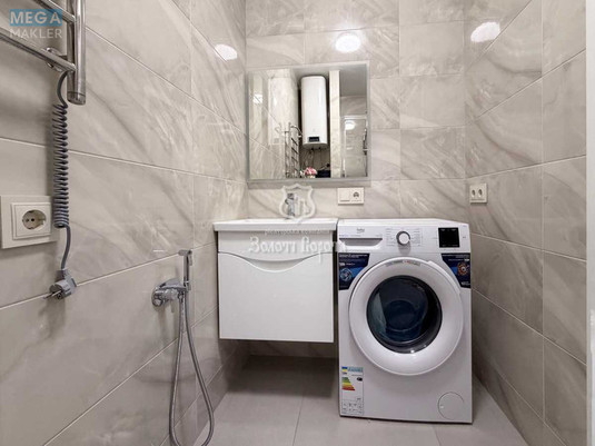 Продаж 1 кімнатної квартири (26,9/12,4/5), 3 пов. 15 пов. будинку, <a class="location-link" href="/kiev/" title="Недвижимость Київ">Київ</a>, <a class="location-link" href="/kiev/shevchenkovskij/" title="Недвижимость Шевченківський район">Шевченківський р-н</a>, Магістральна вул., 33 (изображение 9)
