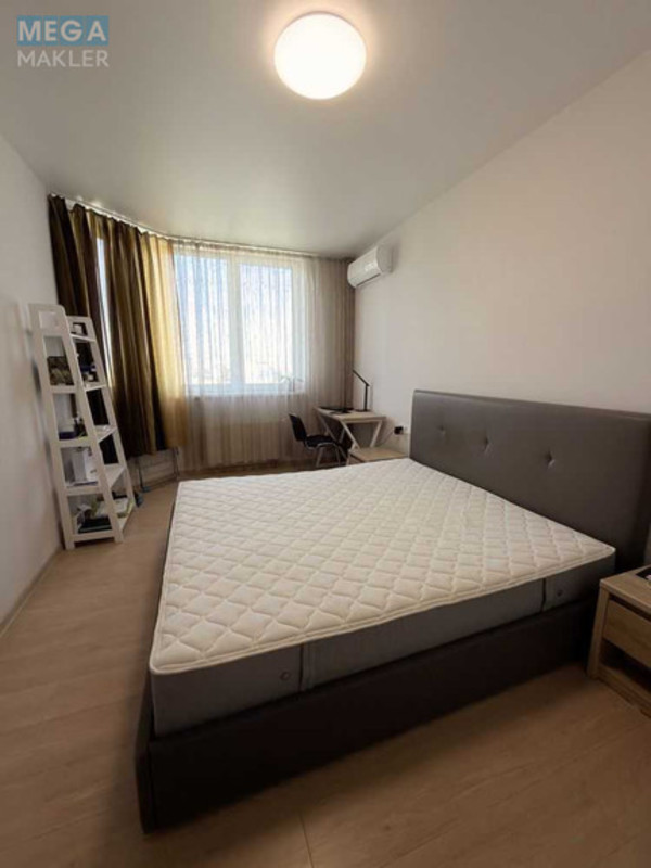 Продаж 2 кімнатної квартири (61/34/12), 23 пов. 26 пов. будинку, <a class="location-link" href="/kiev/" title="Недвижимость Київ">Київ</a>, <a class="location-link" href="/kiev/solomenskij/" title="Недвижимость Солом'янський район">Солом'янський р-н</a>, Отрадный просп. (изображение 13)