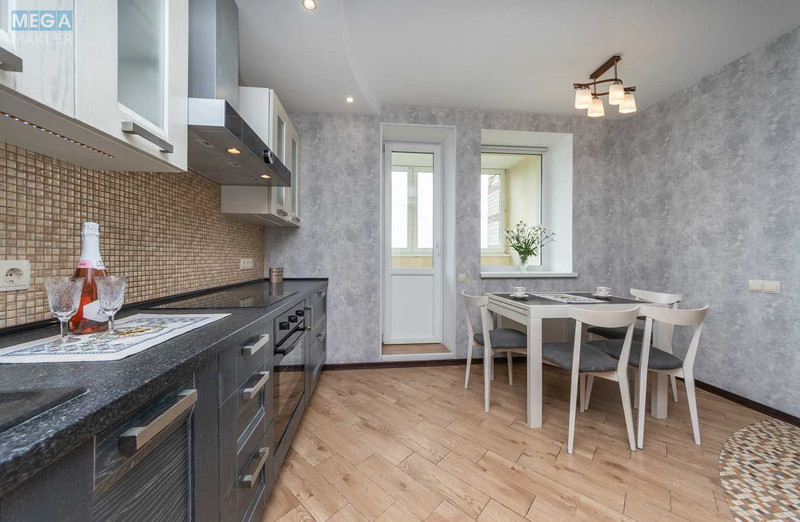 Продаж 2 кімнатної квартири (86/45/15), 13 пов. 25 пов. будинку, <a class="location-link" href="/kiev/" title="Недвижимость Київ">Київ</a>, <a class="location-link" href="/kiev/goloseevskij/" title="Недвижимость Голосіївський район">Голосіївський р-н</a>, Голосіївська вул., 13б (изображение 4)