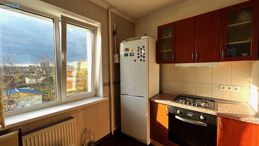 Продаж 3 кімнатної квартири (75/45/9), 3 пов. 10 пов. будинку, <a class="location-link" href="/brovary/" title="Недвижимость Бровари">Бровари</a>, Грушевського, 17Г (изображение 3)