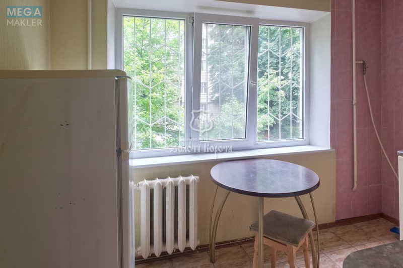 Продаж 2 кімнатної квартири (45,5/29,6/7,6), 2 пов. 5 пов. будинку, <a class="location-link" href="/kiev/" title="Недвижимость Київ">Київ</a>, <a class="location-link" href="/kiev/solomenskij/" title="Недвижимость Солом'янський район">Солом'янський р-н</a>, Волгоградська вул., 12 (изображение 5)