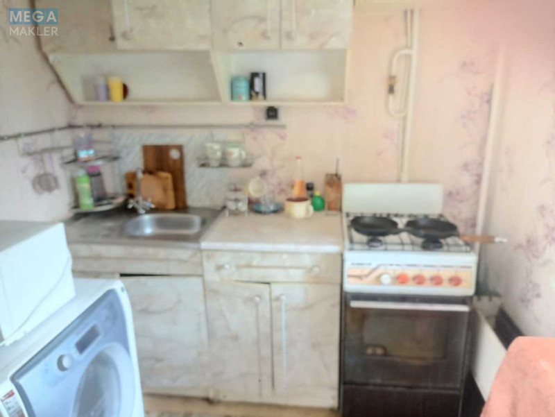 Продаж 1 кімнатної квартири (38/20/9), 4 пов. 9 пов. будинку, <a class="location-link" href="/kiev/" title="Недвижимость Київ">Київ</a>, <a class="location-link" href="/kiev/svyatoshinskij/" title="Недвижимость Святошинський район">Святошинський р-н</a>, Булгакова вул., 2 (изображение 5)