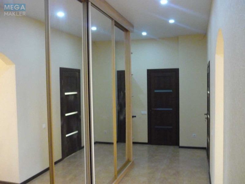 Оренда 2 кімнатної квартири, <a class="location-link" href="/kiev/" title="Недвижимость Київ">Київ</a>, <a class="location-link" href="/kiev/pecherskij/" title="Недвижимость Печерський район">Печерський р-н</a>, Євгена Коновальця вул., 44А (изображение 14)