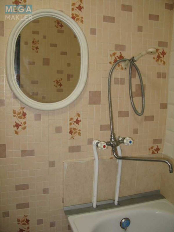 Оренда 1 кімнатної квартири, <a class="location-link" href="/kiev/" title="Недвижимость Київ">Київ</a>, <a class="location-link" href="/kiev/darnickij/" title="Недвижимость Дарницький район">Дарницький р-н</a>, Вереснева ул. (изображение 8)
