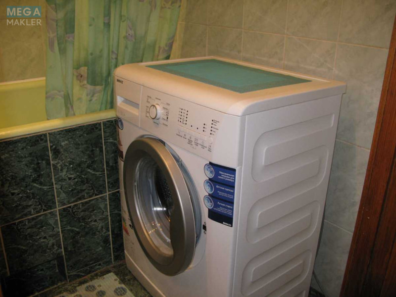 Оренда 2 кімнатної квартири, <a class="location-link" href="/kiev/" title="Недвижимость Київ">Київ</a>, <a class="location-link" href="/kiev/darnickij/" title="Недвижимость Дарницький район">Дарницький р-н</a>, Ревуцкого ул. (изображение 8)