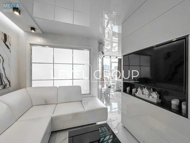 Продаж 2 кімнатної квартири (85/50/20), 15 пов. 24 пов. будинку, <a class="location-link" href="/kiev/" title="Недвижимость Київ">Київ</a>, <a class="location-link" href="/kiev/pecherskij/" title="Недвижимость Печерський район">Печерський р-н</a>, Джона Маккейна вул., 3А (изображение 3)
