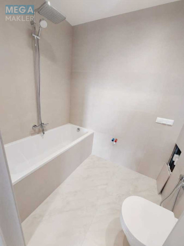 Продаж 3 кімнатної квартири (68/40/12), 8 пов. 25 пов. будинку, <a class="location-link" href="/kiev/" title="Недвижимость Київ">Київ</a>, <a class="location-link" href="/kiev/darnickij/" title="Недвижимость Дарницький район">Дарницький р-н</a>, Заречная ул., 2 (изображение 8)